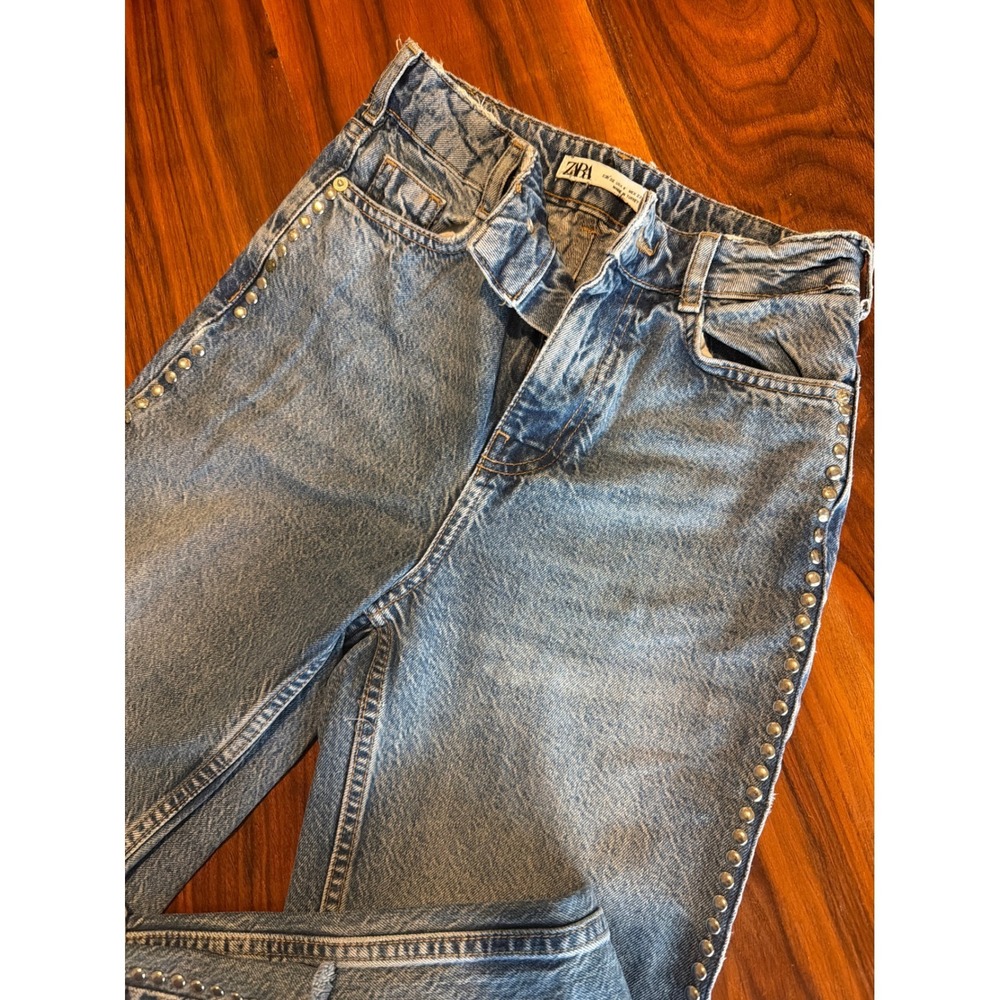 Zara Studded High Waisted Straight Leg Jeans Light Wash Blue Size 2 US 26